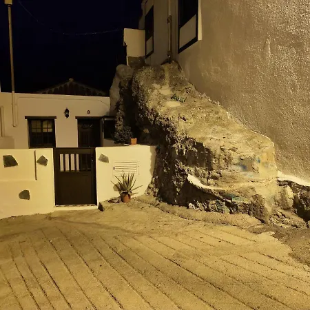 House From 1900 Carefully Restored * سانتا كروز دي تينيريف